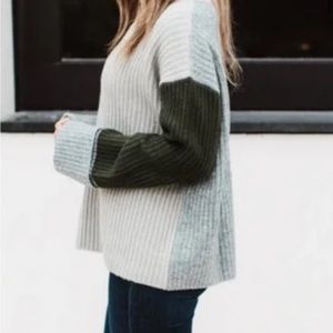 PAPER CRANE sweater new, never worn